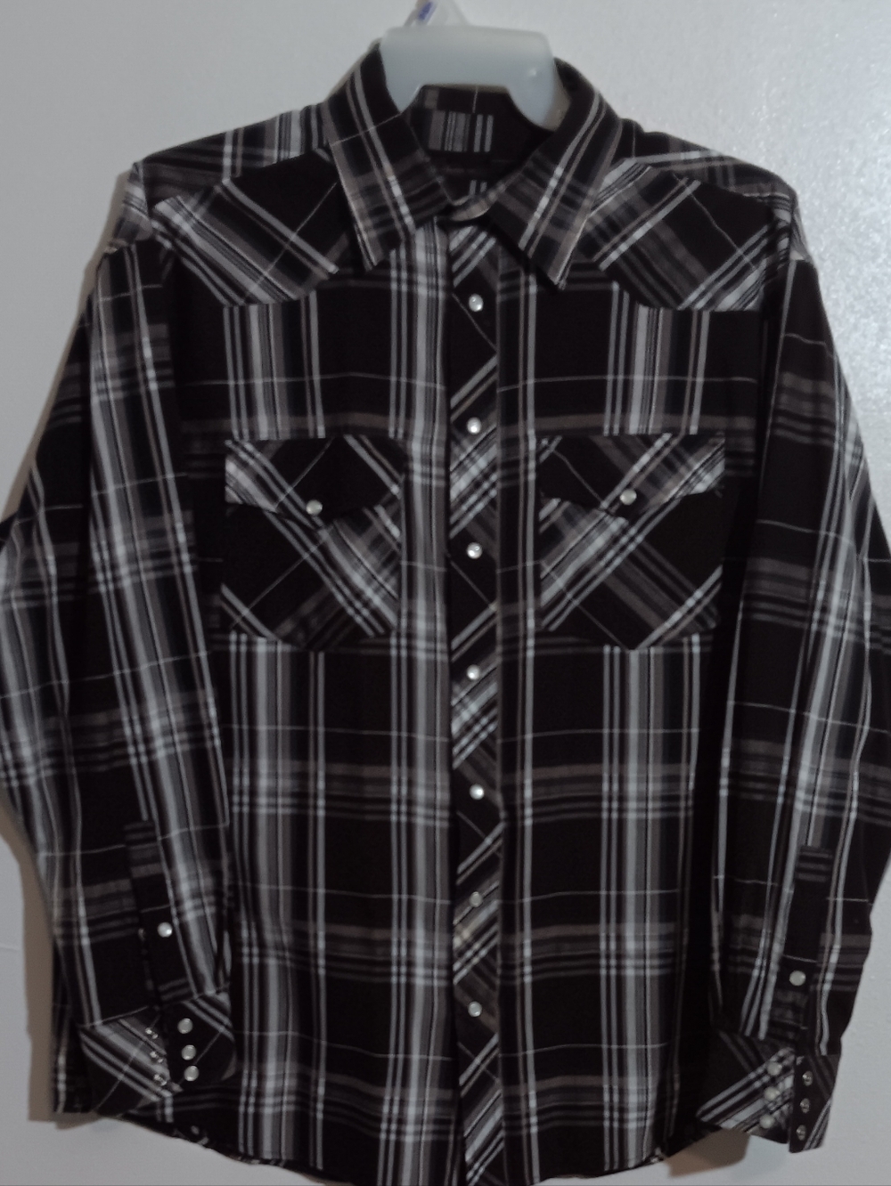 Men's Black & White Plaid Button-Up Shirt - Classic Western Style